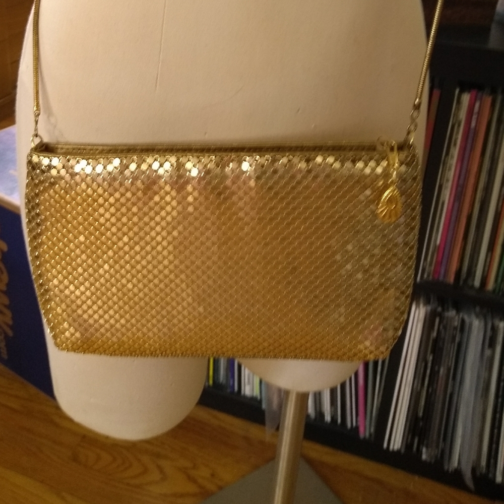 Gold Mesh Handbag - Picture 2 of 8
